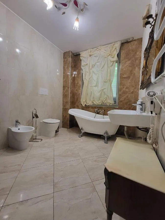 Yudina B&B Palermo 3*,  Italia
